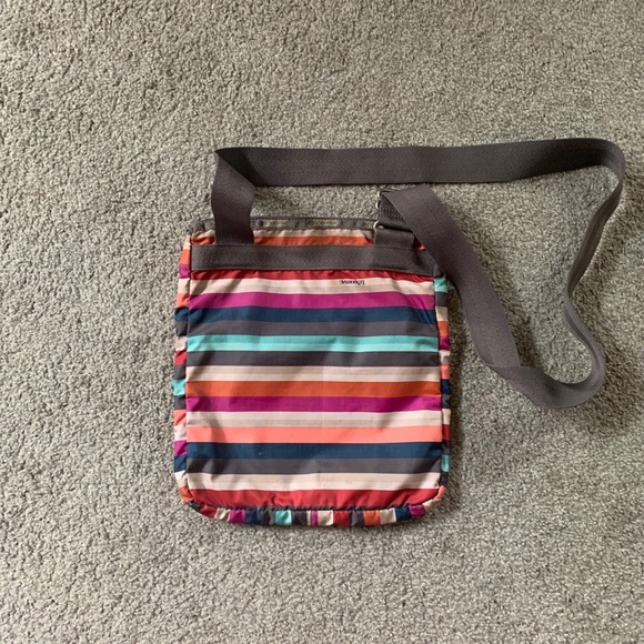 LeSportsac crossbody - Picture 2 of 4